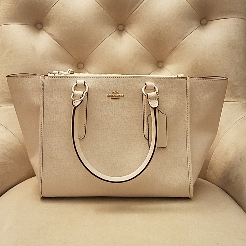 NWT Coach Purse with strap